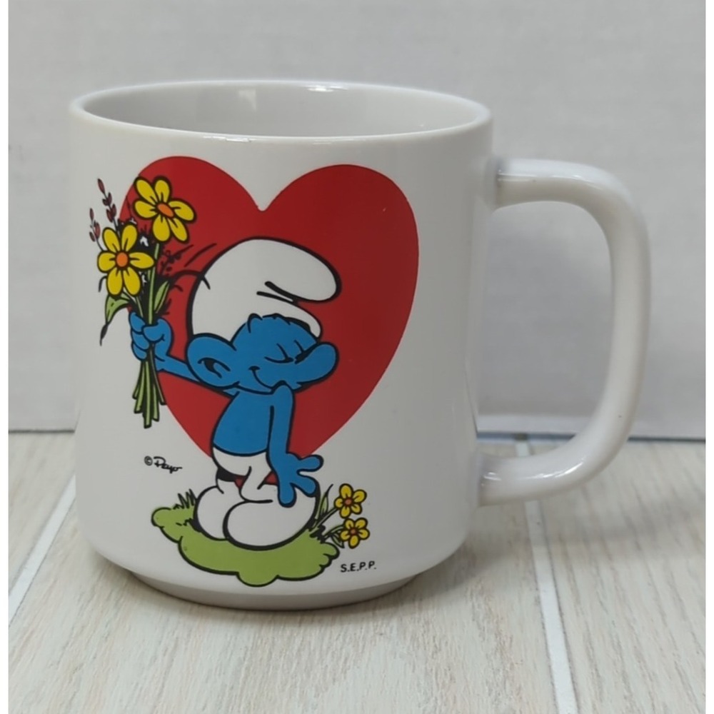 Peyo Smurfs vintage Wallace Berrie coffee cup mug heart flowers